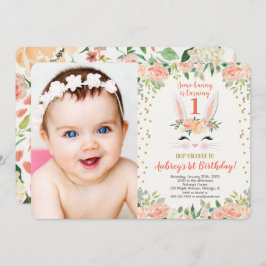 イースターバニー誕生日の招待客のピーチとクリーム 招待状