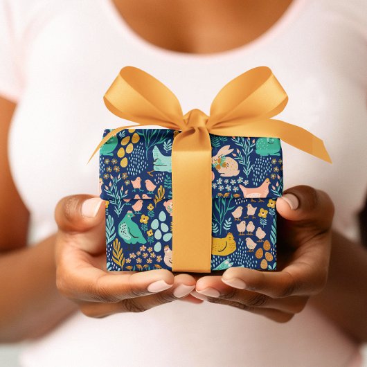 イースターパステルの色のシンボルのシームレスなパターン ラッピングペーパー