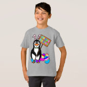 イースターペンギンとカラフルな卵 Tシャツ (正面フル)