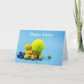 イースターホリデーのテニスボールと卵をバスケットに入れて シーズンカード (正面)