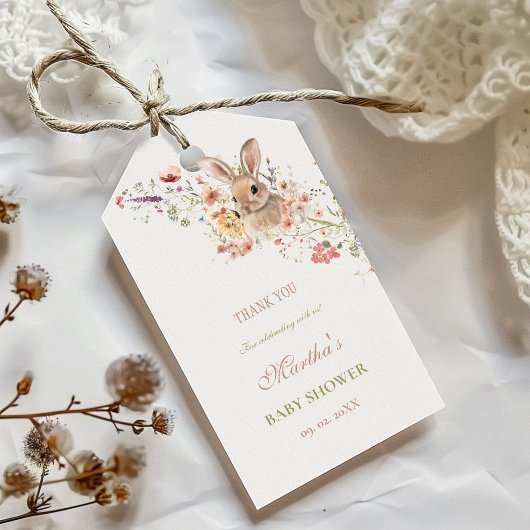 イースターワイルドフラワーの赤ちゃんシャワーの途中で何かバニー ギフトタグ