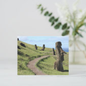 イースター島の像を丘に ポストカード (スタンド正面)