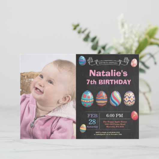 イースター誕生日の女の子のイースターエッグの写真の誕生日 招待状 (スタンド正面)