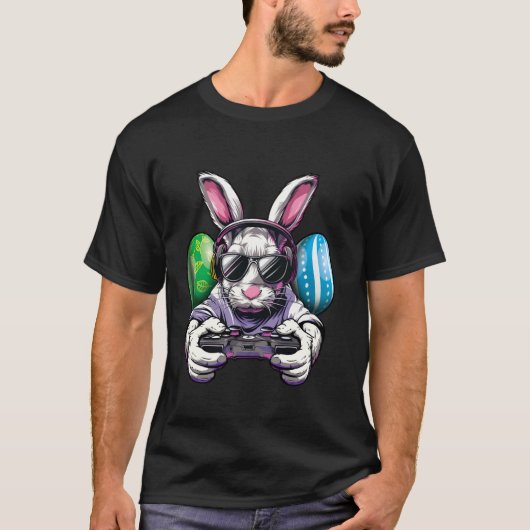 イースター・バニーと卵でビデオゲームをする少年たち Tシャツ (正面)