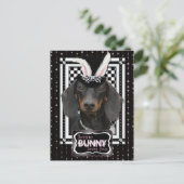 イースター – 一部のバニーはあなたを愛している – Dachshund シーズンポストカード (スタンド正面)