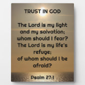 イーゼルで神の卓上のプラークを信頼 フォトプラーク (正面)