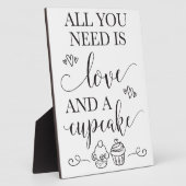 イーゼル結婚付きデザートのカップケーキ フォトプラーク (側面)