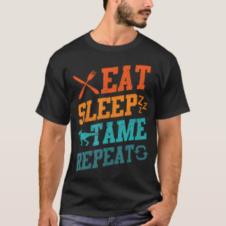 イート スリープ テイム リピート 恐竜 ティラノサウルス ラバー ディノ カ Tシャツ