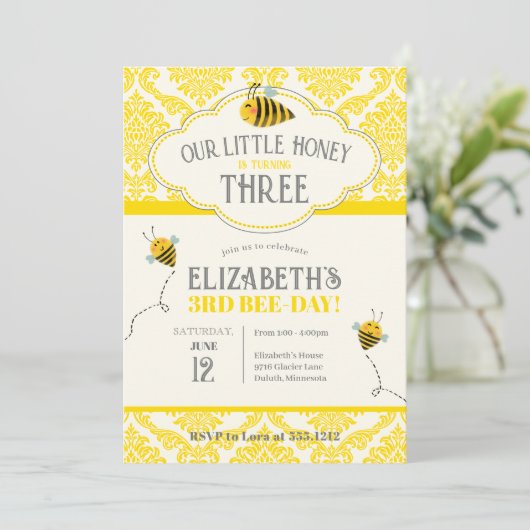 ウアーリトルハニービー誕生日招待状 招待状 (スタンド正面)