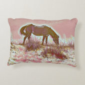 ウィイルドデューン馬の放牧ピンク茶色のアクセント枕 アクセントクッション (裏面)