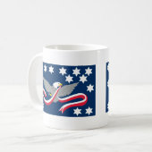 ウィスキーの暴動の旗のTシャツ コーヒーマグカップ (正面左)