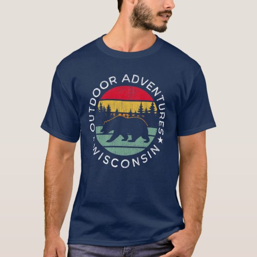 ウィスコンシン州のアウトドア・アドベンチャー Tシャツ (正面)
