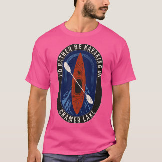 ウィスコンシン州のクラマー湖でカヤックをしている Tシャツ