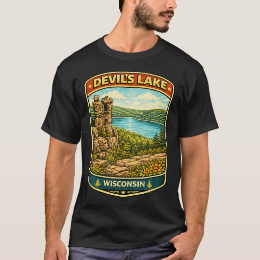 ウィスコンシン州デビルズレイク州立公園 ハイキング 家族 Tシャツ (正面)