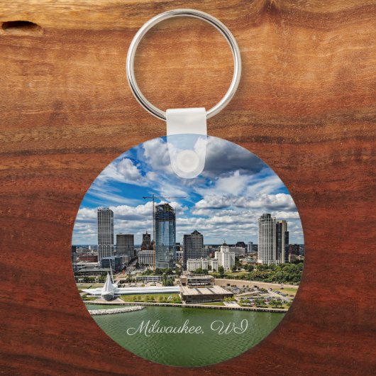 ウィスコンシン州ミルウォーキーの街並み写真 キーホルダー (正面)