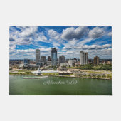 ウィスコンシン州ミルウォーキーの街並み写真 ドアマット (正面)