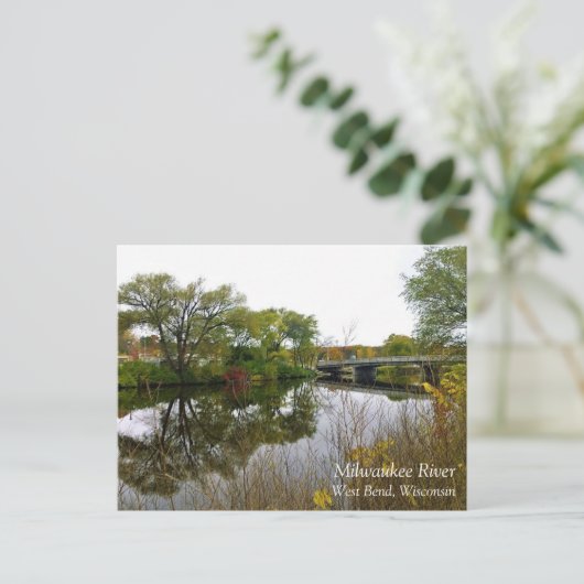 ウィスコンシン州ミルウォーキー川、ウェストベンド ポストカード (スタンド正面)