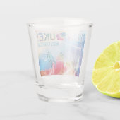 ウィスコンシン州ミルウォーキー – カラフルデザイン ショットグラス (裏面)