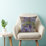 ウィステリア(離れ半分)by Claude Monet クッション<br><div class="desc">クロード・モネのウィステリア(1917-1920)は、ヴィンテージの印象派の素晴らし美術スチル絵画ライフのフローラで、大きな作品の半分を取り上げ絵画てい離れる。フランスのジヴェルニーの庭でモネが描いた春の季節の藤の花の画の一部です絵を描。アーティストについて：クロード・モネ(1840-1926)は印象派の運動の創始者であフランスのり絵画、その絵画の大部分は「空中に浮かぶ」（野外に浮かぶ）スタイル印象派の風景である。</div>