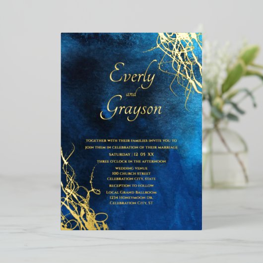 ウィスピーの渦巻き青と金ゴールド結婚ズ 箔招待状 (立ち正面)