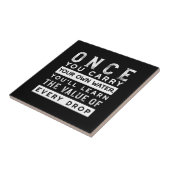 ウィズダム引用文デザイン – すべてのドロップの価値 タイル (側面)