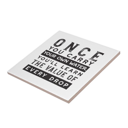 ウィズダム引用文デザイン – すべてのドロップの価値 タイル (側面)