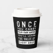 ウィズダム引用文デザイン – すべてのドロップの価値 紙コップ (裏面)