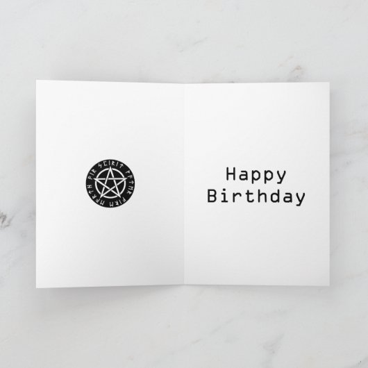 ウィッカ信者の黒いRunic五芒星の誕生日 カード (内部)