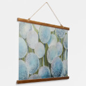 ウィッシュのフィールドの水色 吊り下げ型タペストリー (傾斜あり)