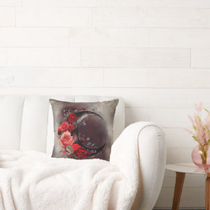 ウィッチリー   ゴシック風の赤いバラが咲く三日月 クッション