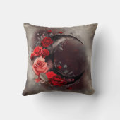 ウィッチリー | ゴシック風の赤いバラが咲く三日月 クッション (裏面)