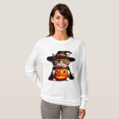 ウィッチーな不機嫌猫とジャック・オ・ランタン🎃 Tシャツ (正面フル)