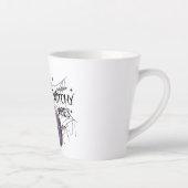 ウィッチーな雰囲気 – 黒猫オンパープルジャック – O – ランタン カフェラテマグ (右)