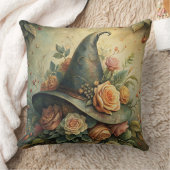 ウィッチーフローラハット – ソフトゴシックコテージビベス クッション (ブランケット)