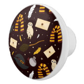 ウィッチ、ウィザード、および魔法パターン セラミックノブ (右)