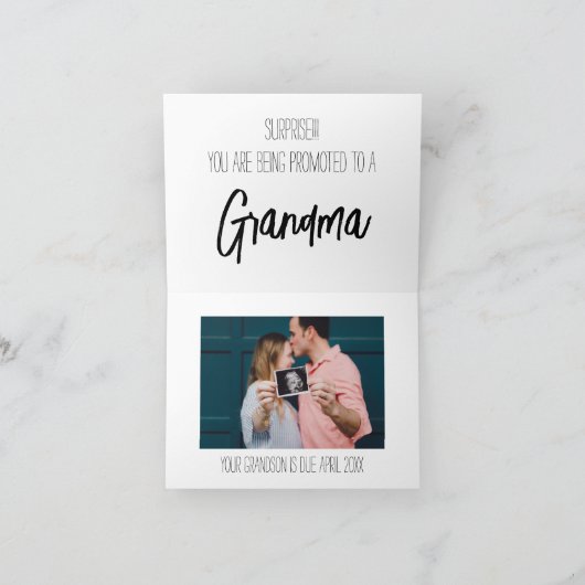 ウィットジョーク驚きおばあちゃん写真妊娠 案内状 (内部)