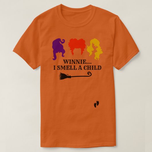 ウィニーは子供の匂いを嗅ぐ3 Tシャツ (デザイン正面)