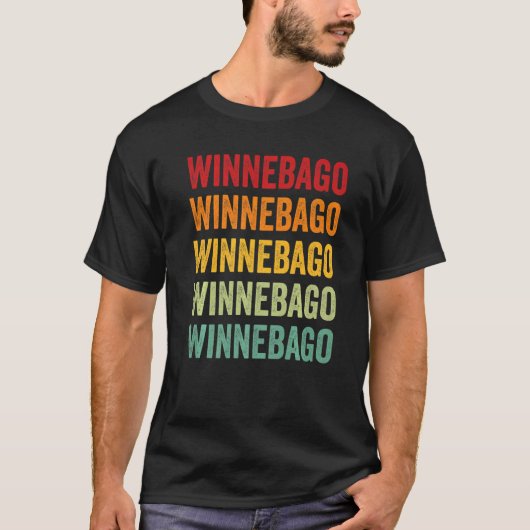 ウィネバゴカウンティウィスコンシンレインボー文字 Tシャツ (正面)