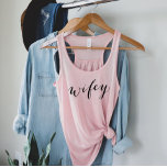 ウィフィーモダンブラックスクリプトピンクの女性 タンクトップ<br><div class="desc">黒い台本シンプルに可愛くてな「ワイフィーモダン」シャツ。未来素晴らしのミセス結婚に贈り物を!</div>