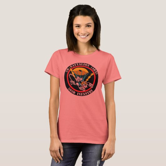 ウィメンズキャットパッチBella Ringer Tシャツ (正面フル)
