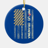 ウィメンズグランドパ誇りを持ったアメリカ国旗のサッカー セラミックオーナメント (正面)