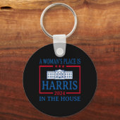 ウィメンズプレイスザホワイトハウスカマラハリス キーホルダー (正面)