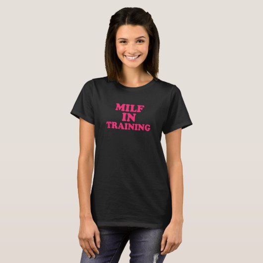 ウィメンズMILF In Training Future Milf Womens MILF Tr Tシャツ (正面フル)