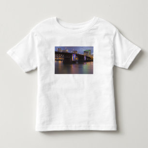 ウィラメット川にかかるモリソン橋 トドラーTシャツ