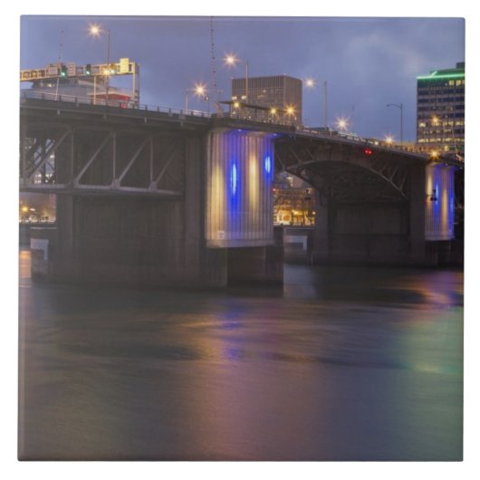 ウィラメット川を渡るモリソン橋 タイル (正面)