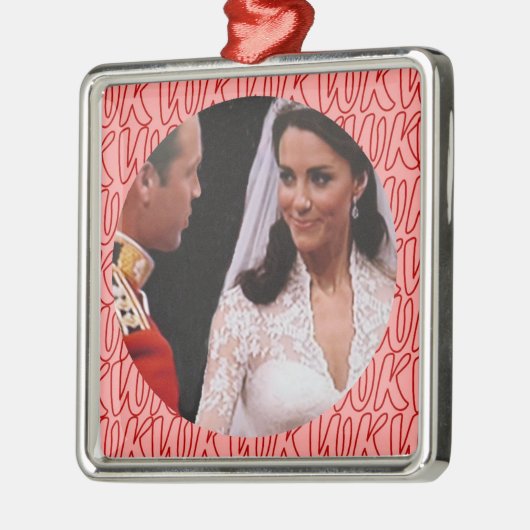 ウィリアムおよびKateの王室のな結婚式のオーナメント メタルオーナメント (左)