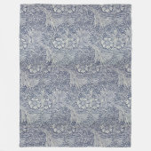 ウィリアムモリスヴィンテージブルーフローラルパターン フリースブランケット (正面)