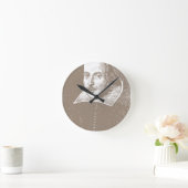 ウィリアム・シェイクスピアの暖かい灰色 ラウンド壁時計 (ホーム)