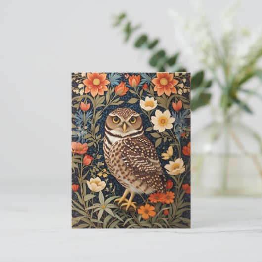 ウィリアム・モリス風の美しいフクロウ インスピレーションを受けたデザイン ポストカード (スタンド正面)