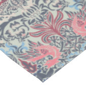 ウィリアム・モリス・ピーコック・アンド・ドラゴン テーブルクロス (アングル)